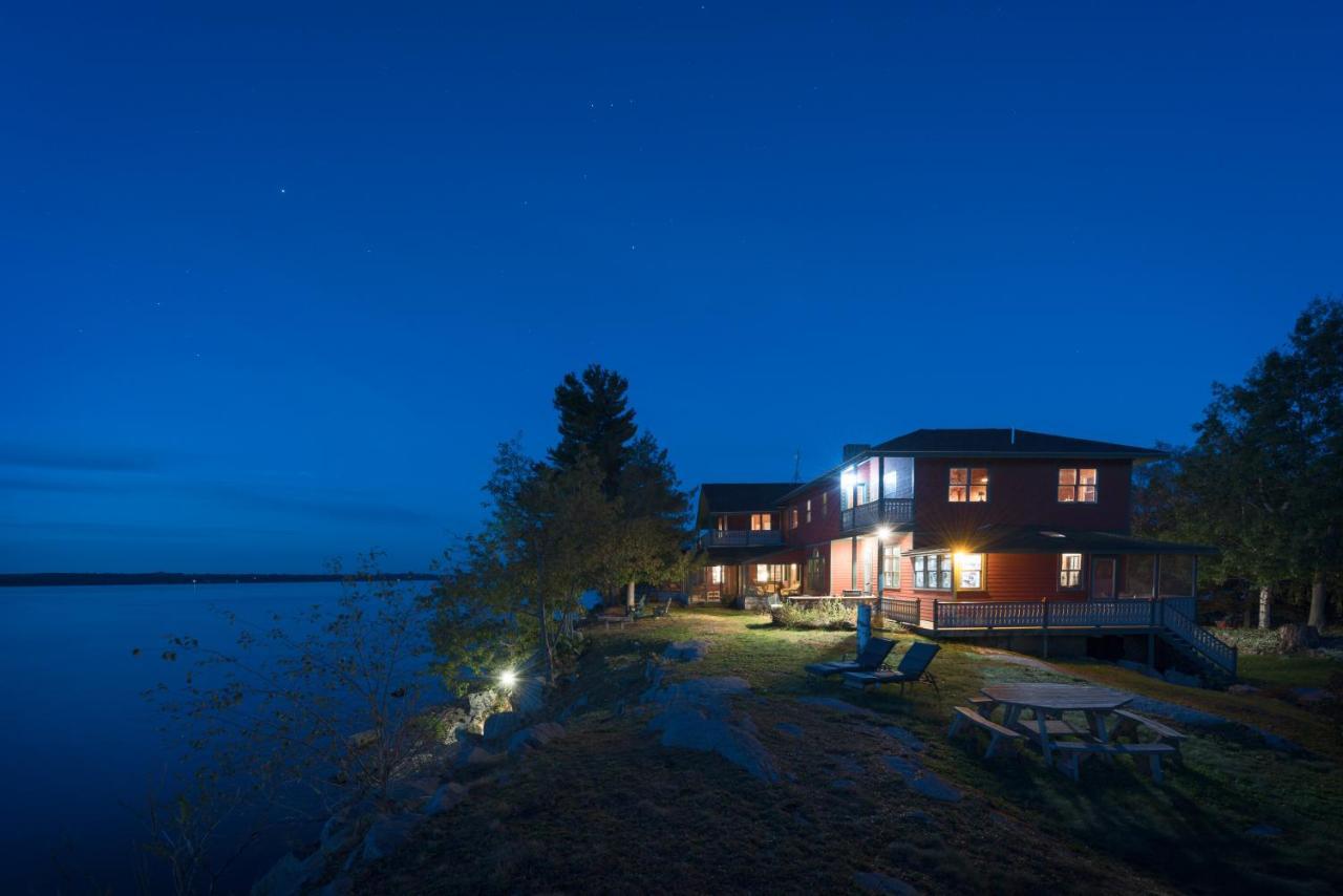Whiskey River Cottages Formerly Seaway Slips Clayton Exterior photo